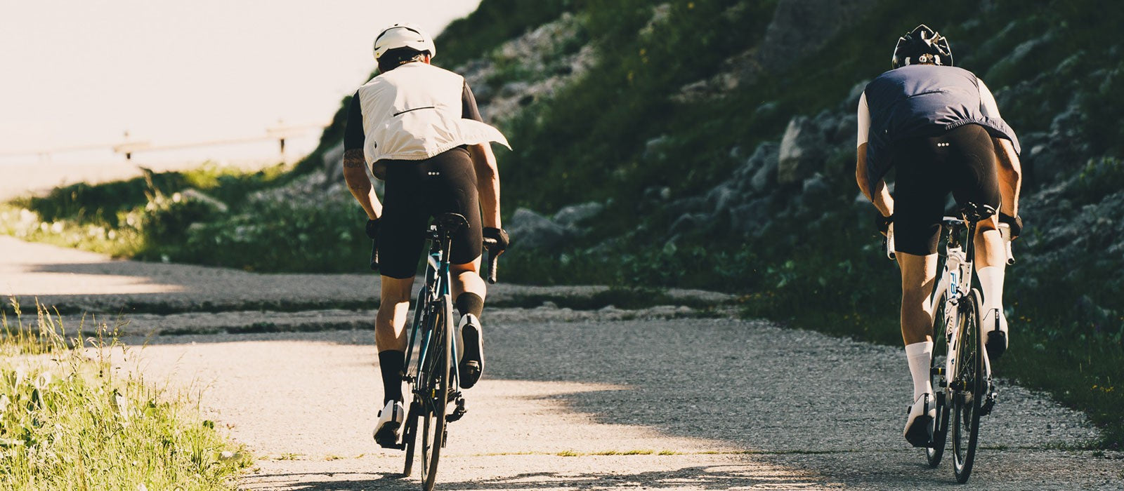 AERODINÂMICA E ALTA PERFORMANCE: O PAPEL DO VESTUÁRIO NO CICLISMO